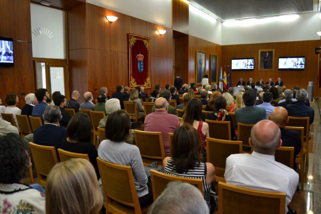 Parlamento de Galicia, Corporación de RTVG e Asociación de Ex-parlamentarios/as impulsan un libro e unha serie sobre as anécdotas da Cámara galega